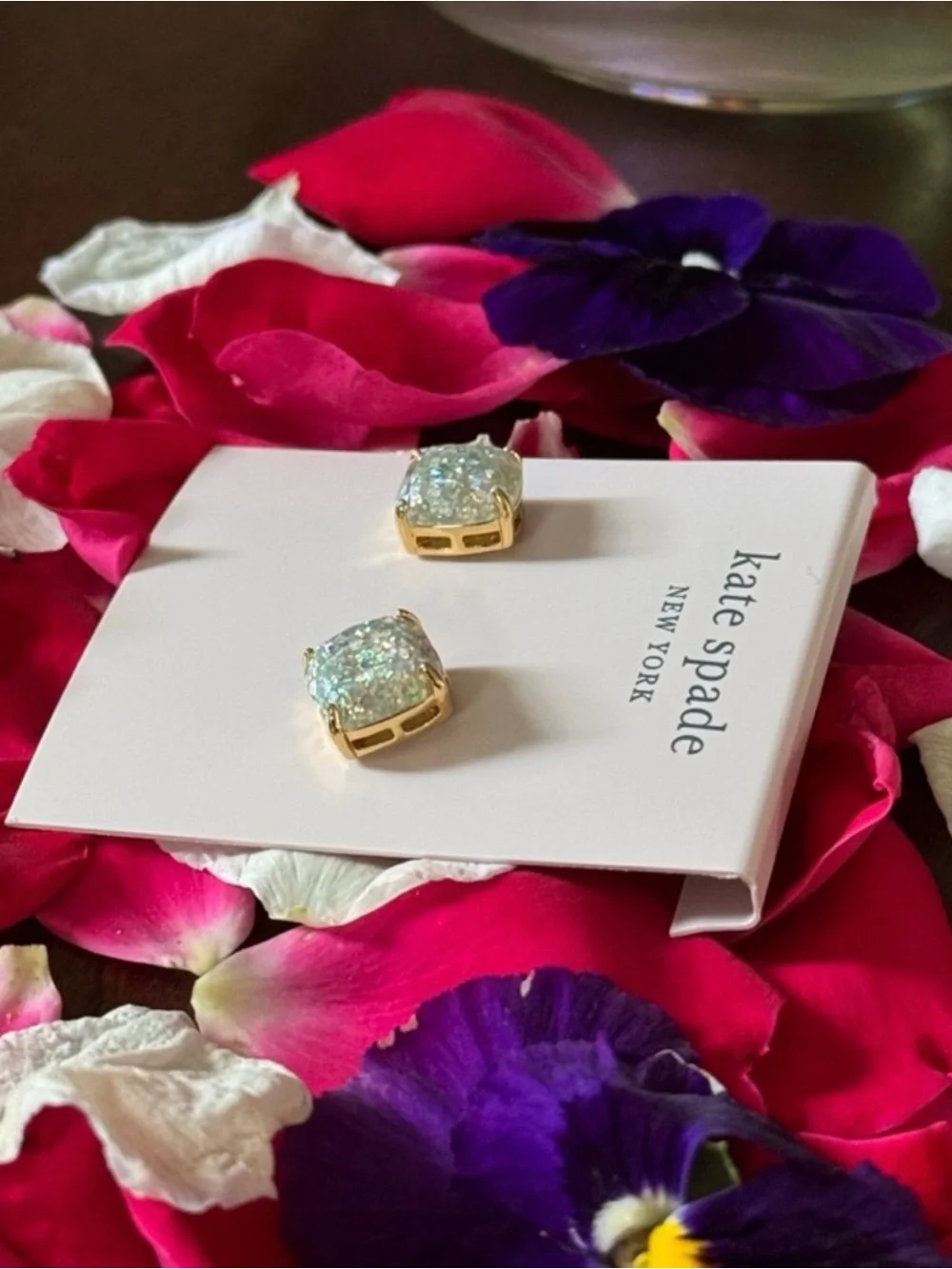 NWT  kate spade Iridescent Glitter Cushion Stud Earrings in Gold